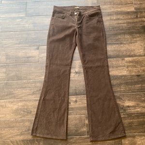 Run and fly bell bottom cords